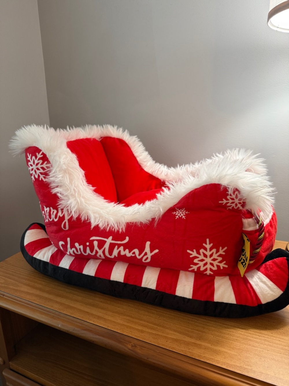 Funny Fuzzy Festive Red & White Christmas Sleigh Pet Bed